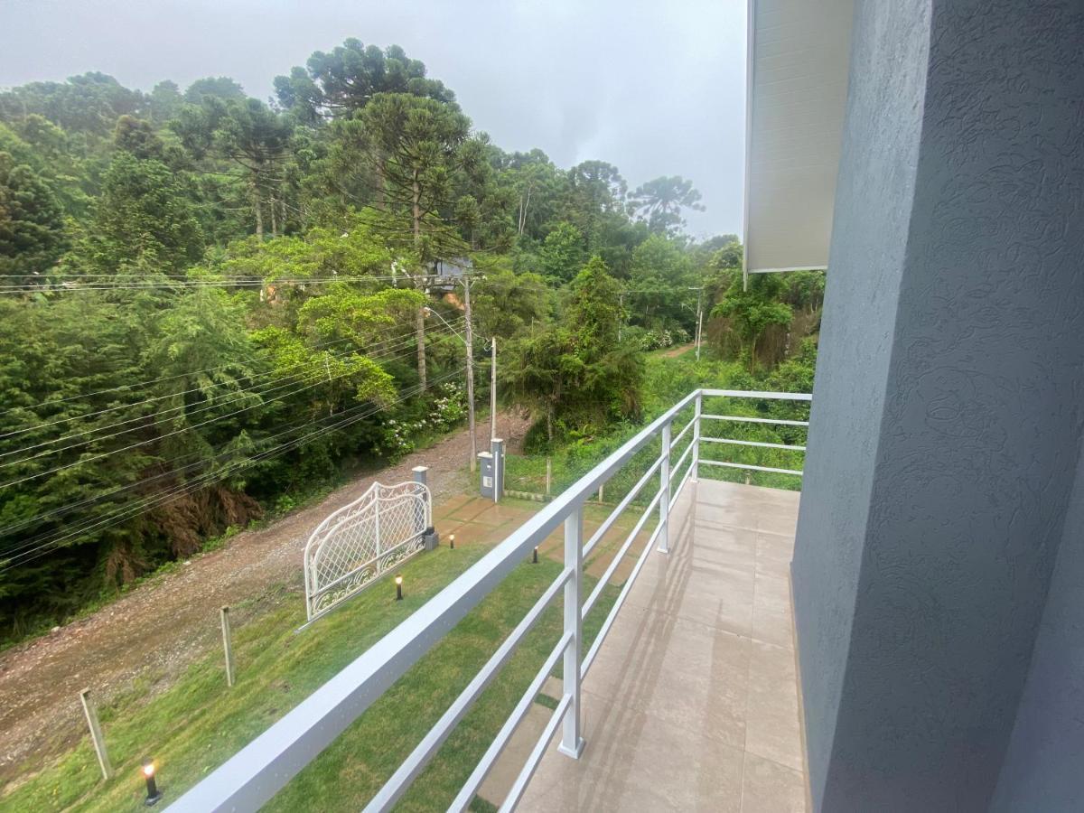 Hostyn Casa Manancial -4 Suites E Natureza Proxima Ao Capivari Campos do Jordao Exterior photo